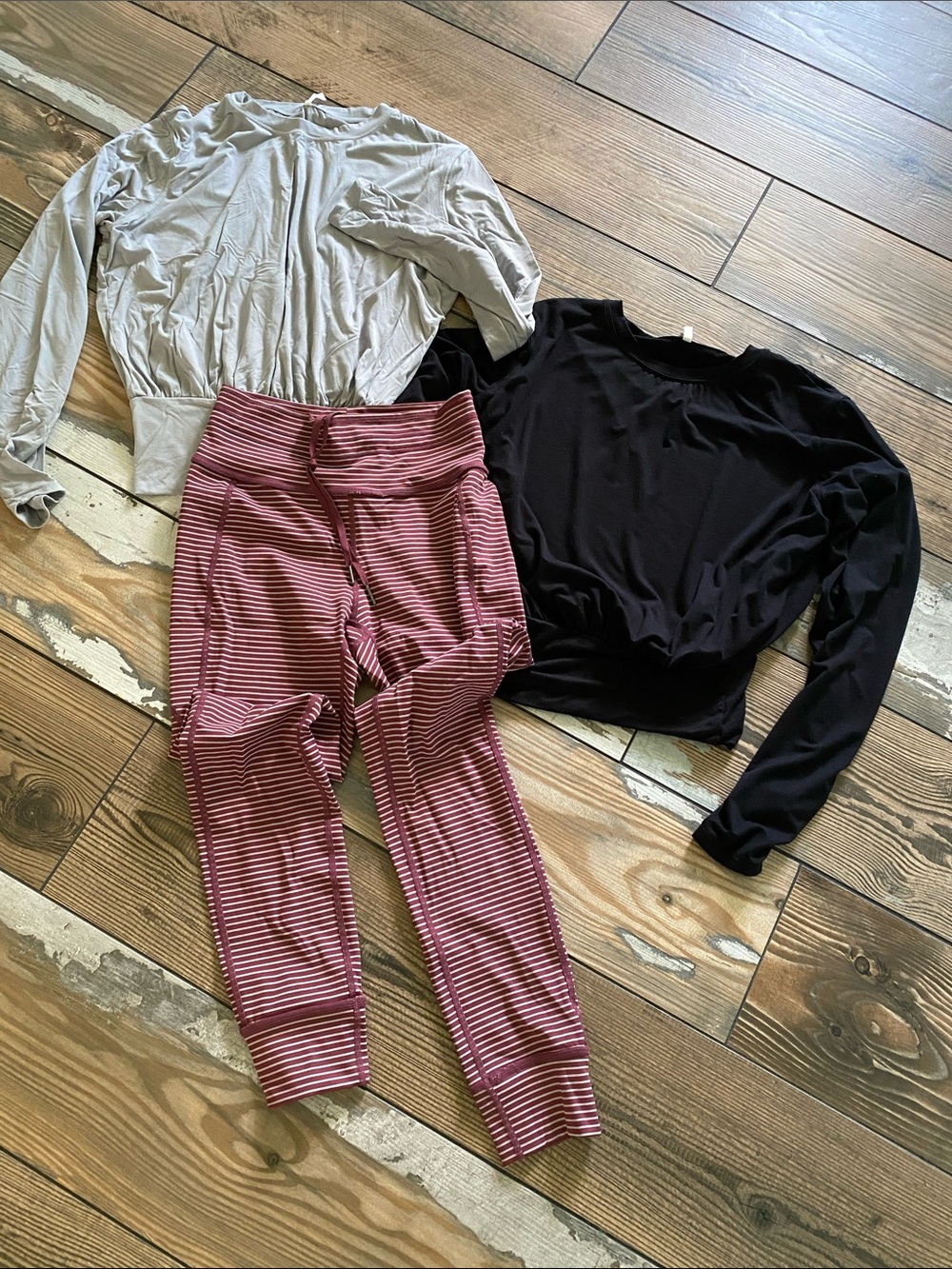 HALARA Striped High-Rise Leggings and tummy control shirts